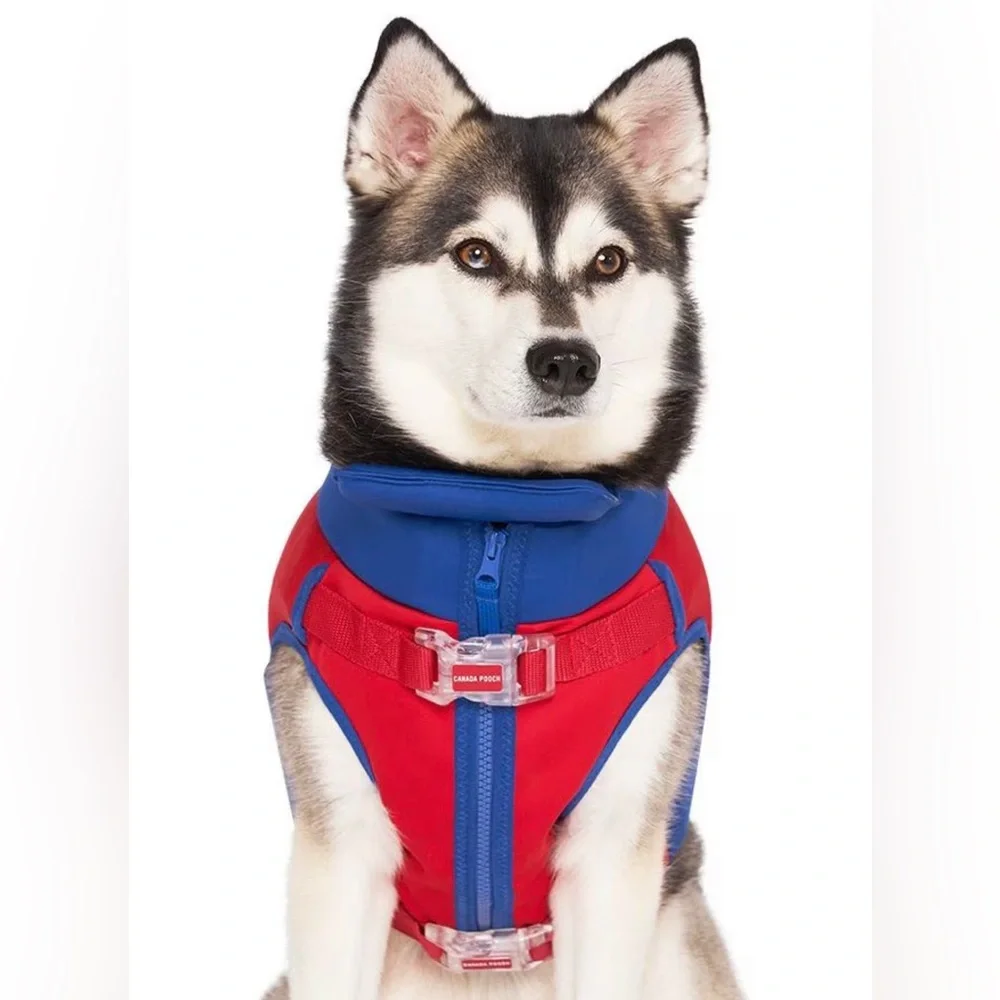 Canada Pooch High Tide Life Dog Jacket - Red/Blue - Size 10